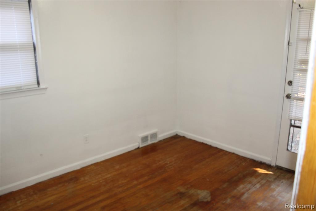 20310 Annchester Road, Detroit, MI 48219 — Photo 7