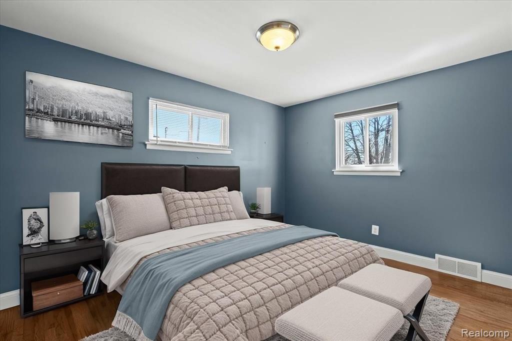 923 W Stephen Avenue, Clawson, MI — Photo 9