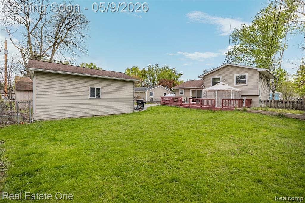 537 Woodbridge Circle, Waterford, MI 48327 — Photo 5