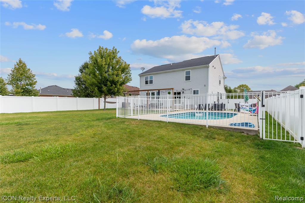 52527 Stafford Drive, Macomb, MI 48042 — Photo 42