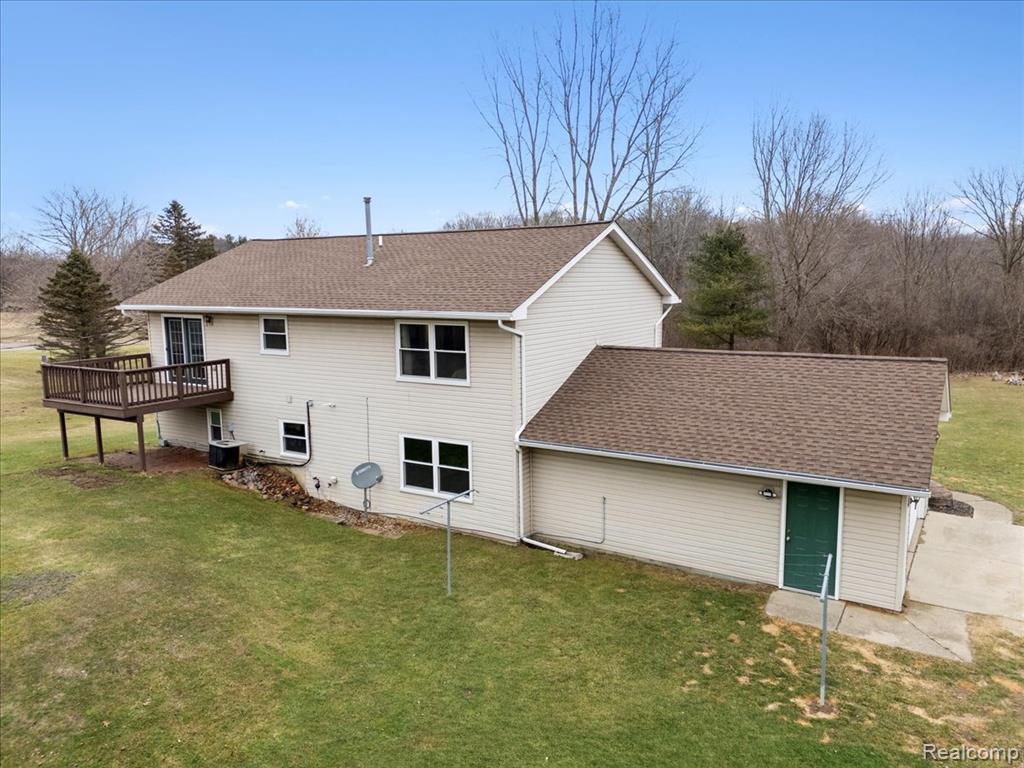 5647 Owosso Road, Fowlerville, MI 48836 — Photo 24