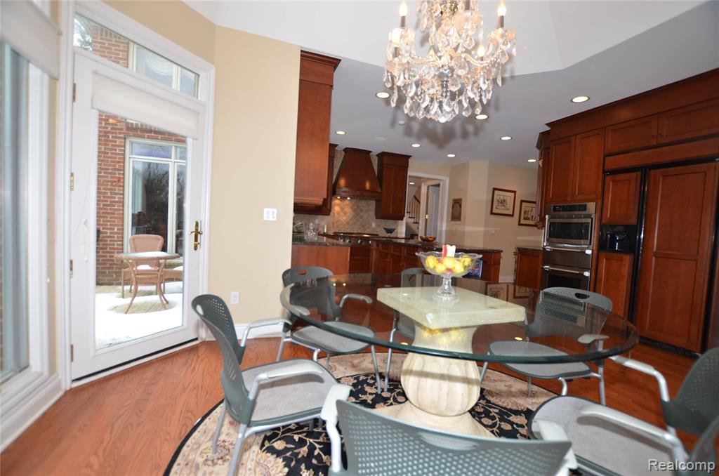 2551 Ginger Court, Bloomfield Hills, MI 48304 — Photo 11