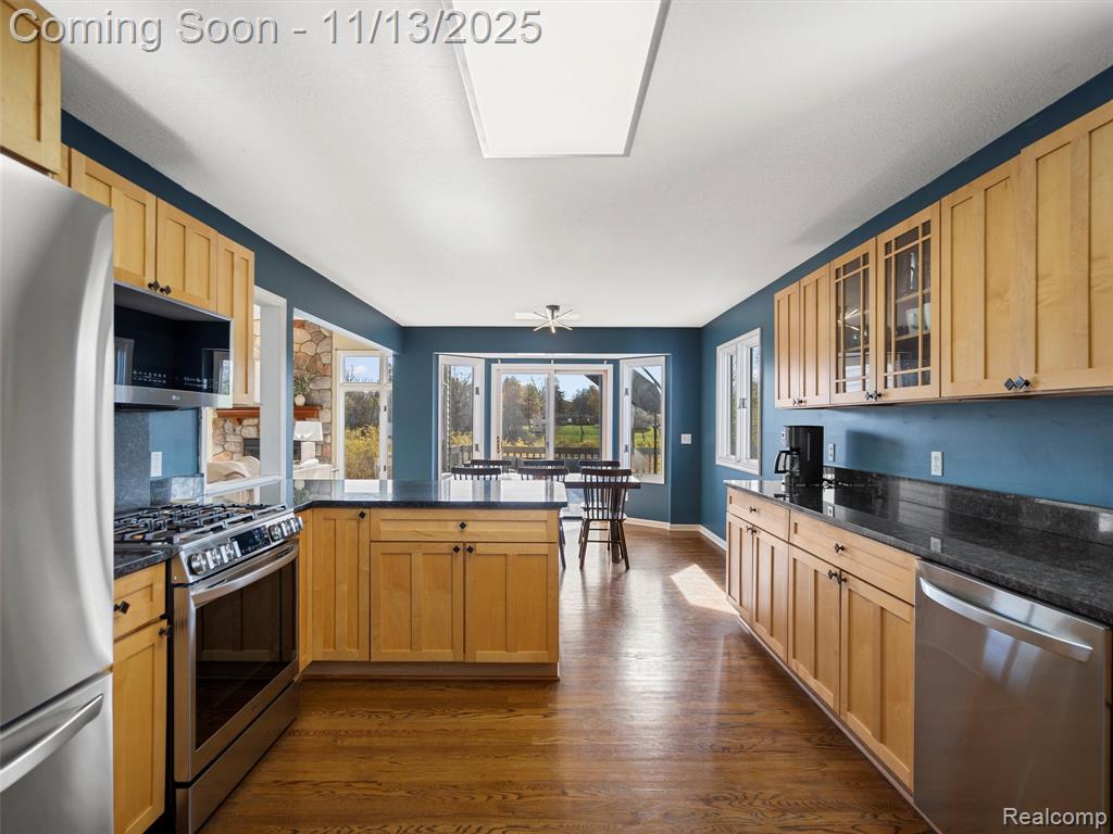 8249 Old Harbor, Grand Blanc, MI 48439 — Photo 16