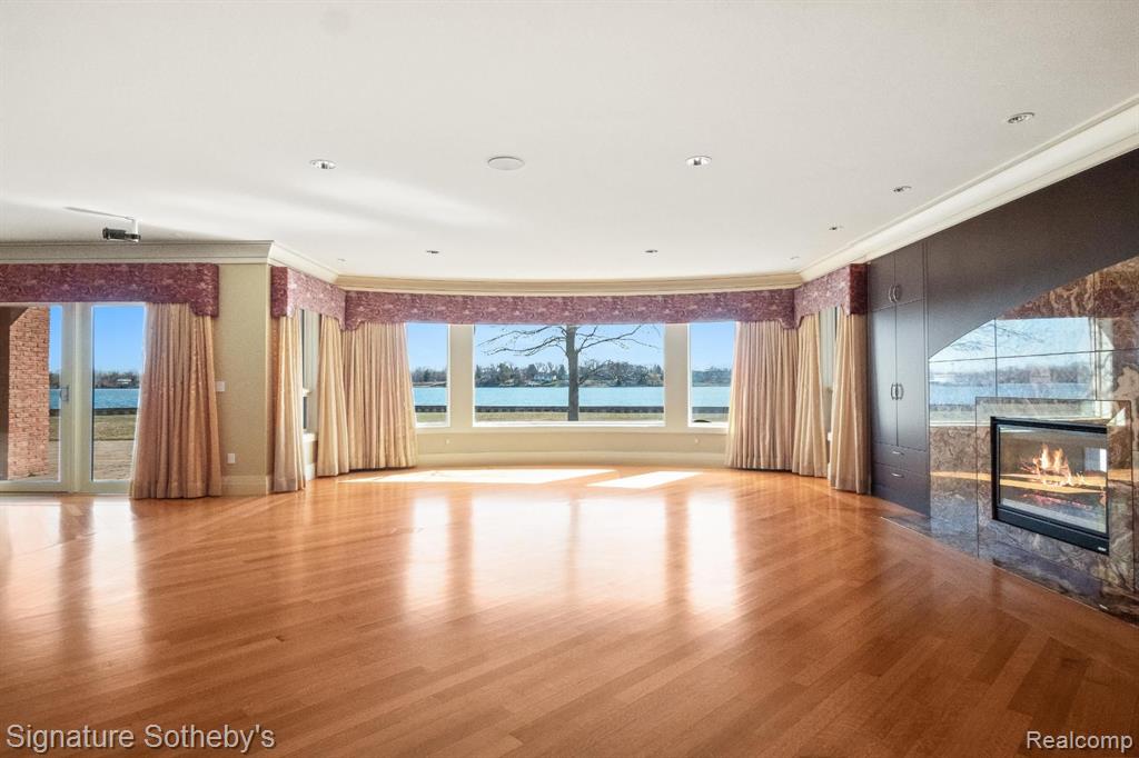 82 CHATEAUX DU LAC, Fenton, MI 48430 — Photo 41