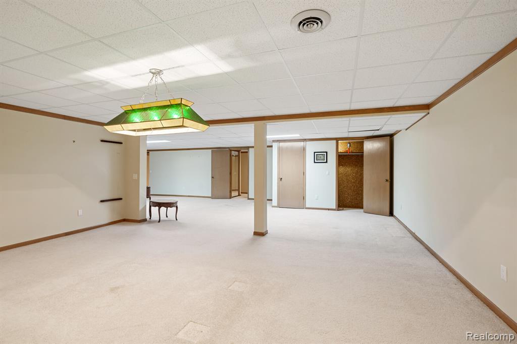 37622 Russett Drive, Farmington Hills, MI 48331 — Photo 21