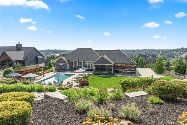 8431 STONEY CREEK Dr., South Lyon, MI 48178 — Photo 37