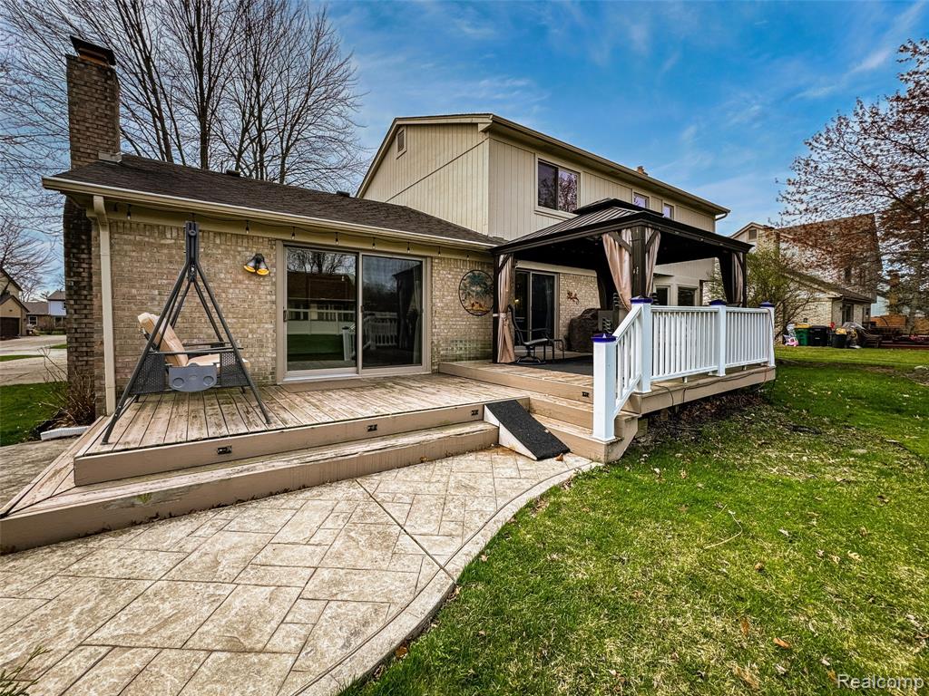 37764 Stableview Drive, Farmington, MI 48335 — Photo 47