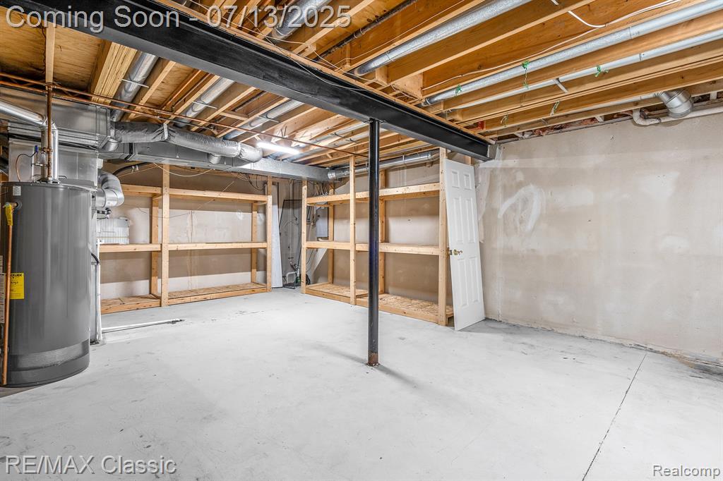 45450 Fountain View Drive, Canton, MI 48188 — Photo 45