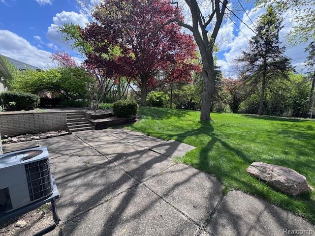 2712 Rambling Way, Bloomfield Hills, MI 48302 — Photo 25