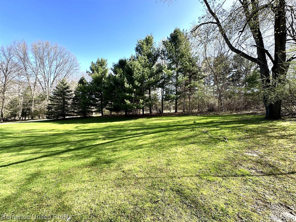 6565 W COON LAKE Road, Howell, MI 48843 — Photo 6