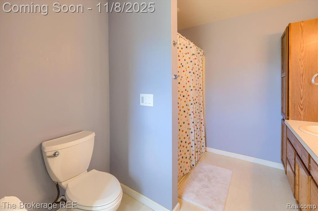 4203 Crystal Cove Court, Linden, MI 48451 — Photo 36