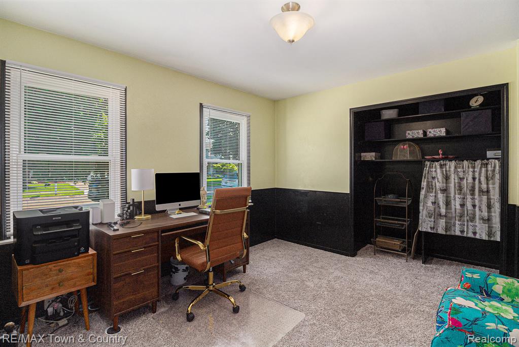 813 Birchwood Drive, Flushing, MI 48433 — Photo 24