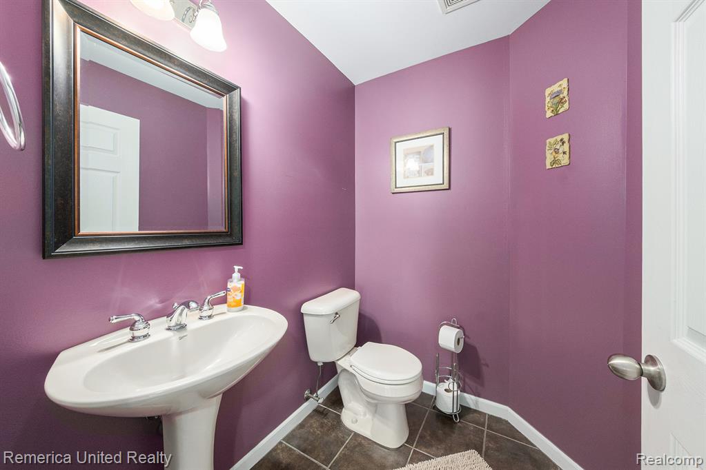 28016 Stillwater Court, South Lyon, MI 48165 — Photo 11