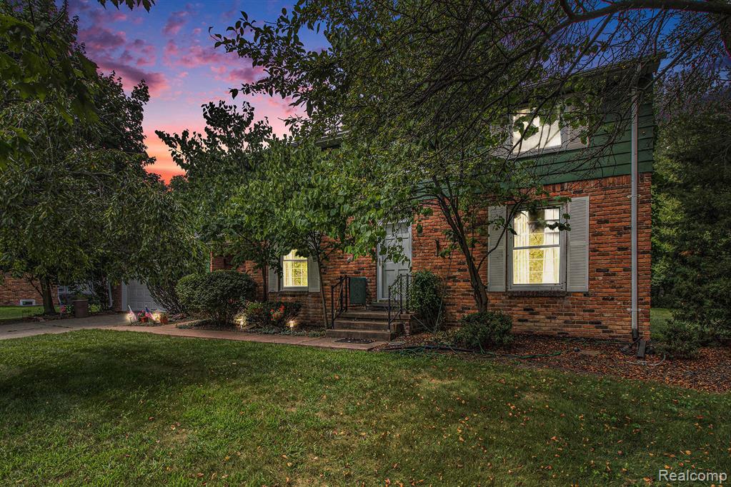 6525 Little Turkey Run, Shelby Twp, MI 48317 — Photo 2