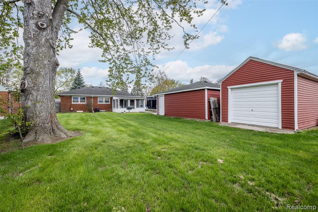 35560 Weideman Street, Clinton Twp, MI 48035 — Photo 47