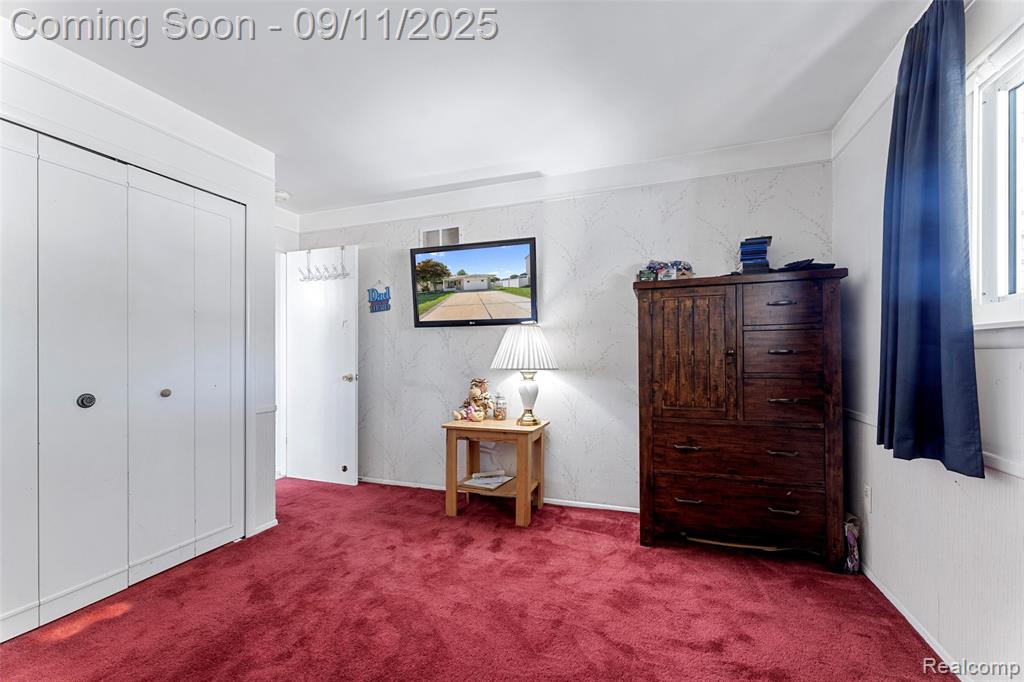 22019 Hanover Court, Woodhaven, MI 48183 — Photo 16