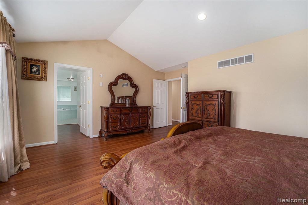 7549 ACORN HILL Court, West Bloomfield, MI 48323 — Photo 19