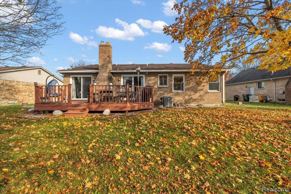 40217 LANGTON Drive, Sterling Heights, MI 48310 — Photo 40
