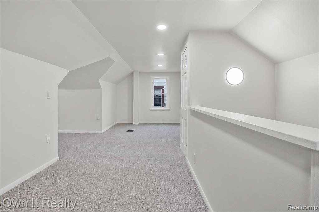 19207 Saint Marys Street, Detroit, MI, 48235