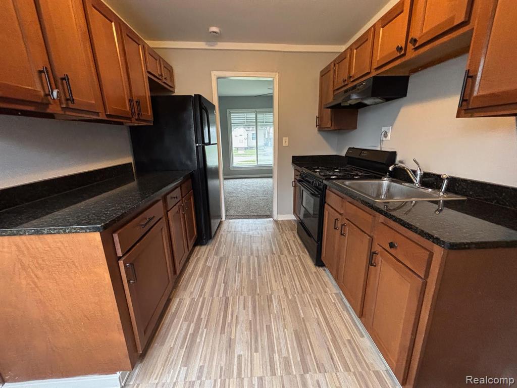 8065 PROSPECT Avenue, Warren, MI 48089 — Photo 5