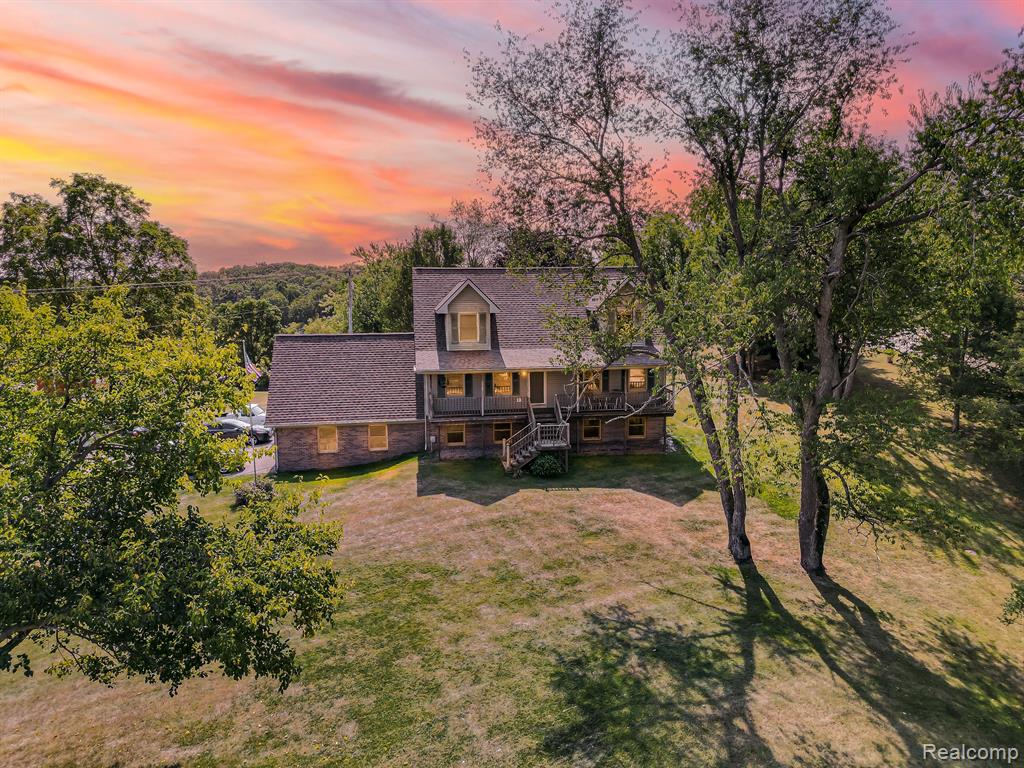5504 DEER RUN, Tipton, MI 49287 — front exterior