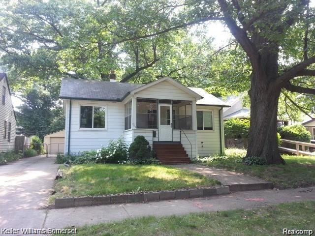 904 N MAPLE Avenue, Royal Oak, MI 48067 — front exterior