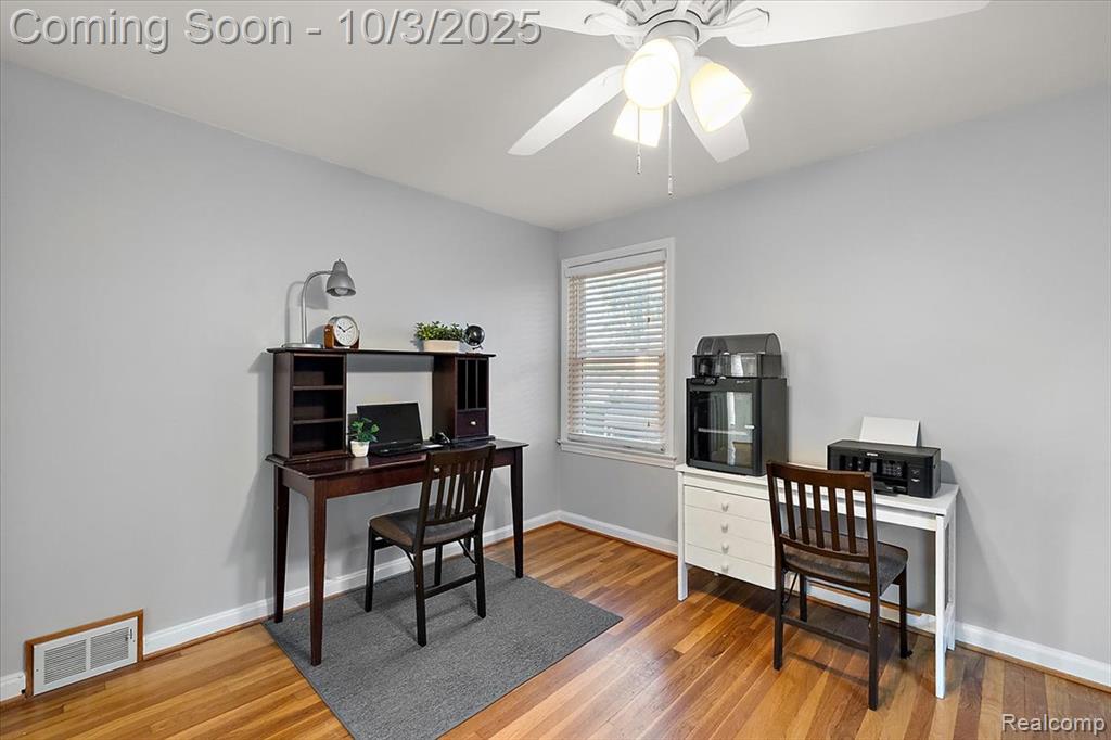 13154 Kingston Avenue, Huntington Woods, MI — Photo 35