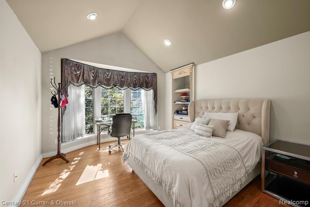 3 CABRI Lane, Dearborn Heights, MI 48127 — Photo 27