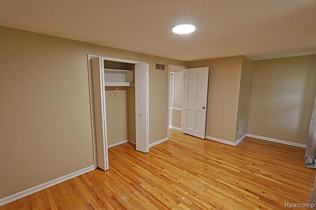 4003 OLD DOMINION Drive, West Bloomfield, MI 48323 — Photo 34