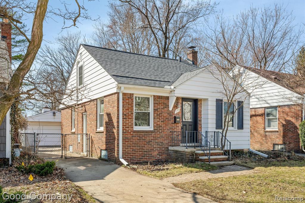 396 UNIVERSITY Street, Ferndale, MI 48220 — Photo 3