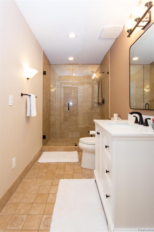 414 Roundview Drive, Rochester, MI 48307 — Photo 22