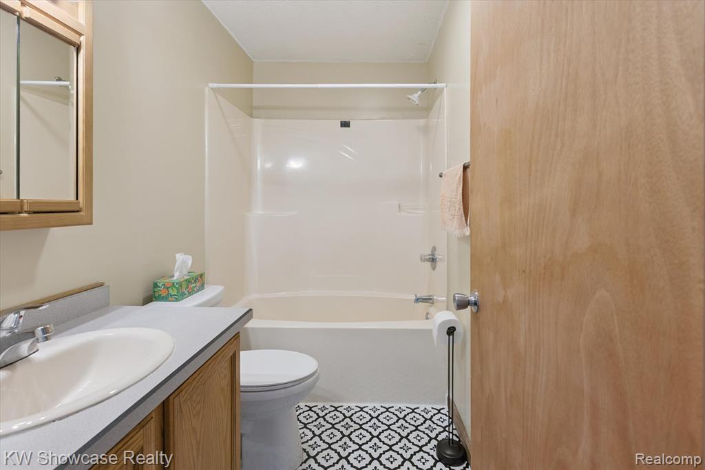 1105 Hanna Drive, Mundy, MI 48439 — Photo 25