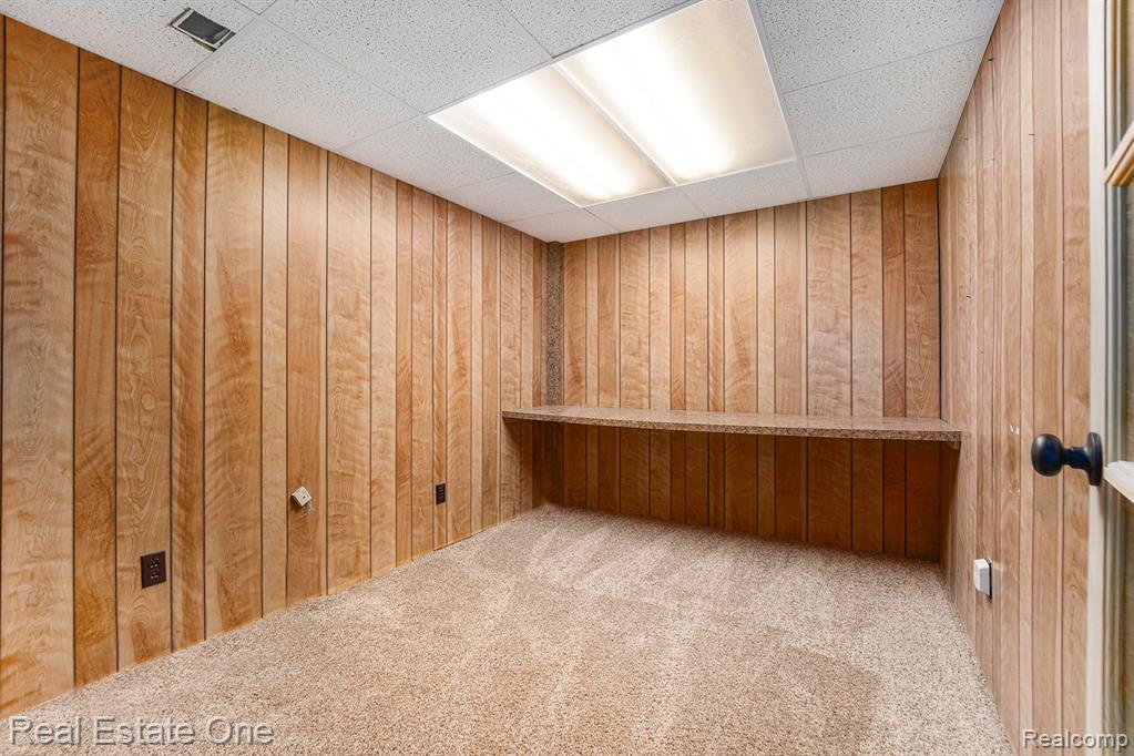5761 Bingham Drive, Troy, MI 48085 — Photo 20