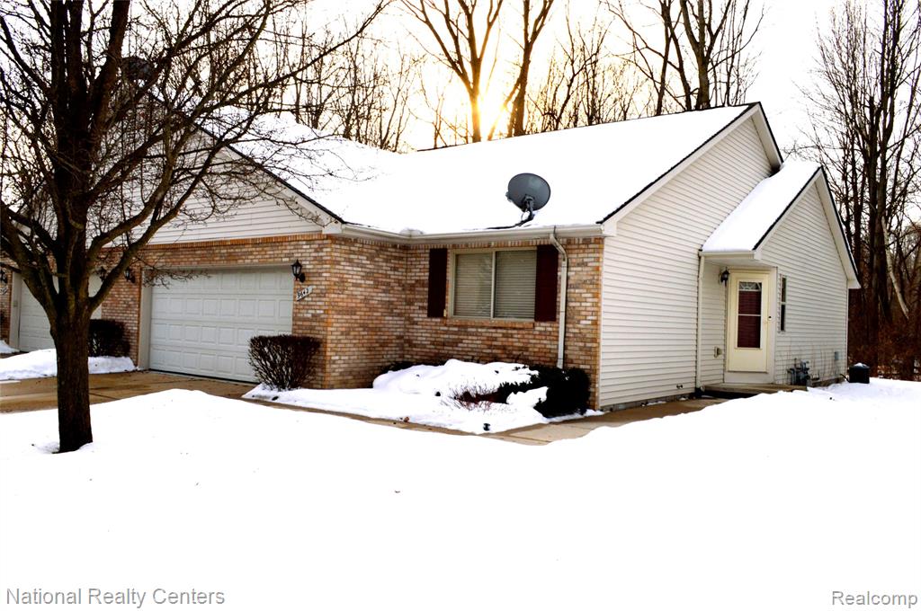 9642 Nook Road, 7, Clay, MI 48001 — front exterior