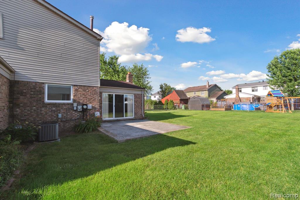 824 Kings Way, Canton, MI 48188 — Photo 37