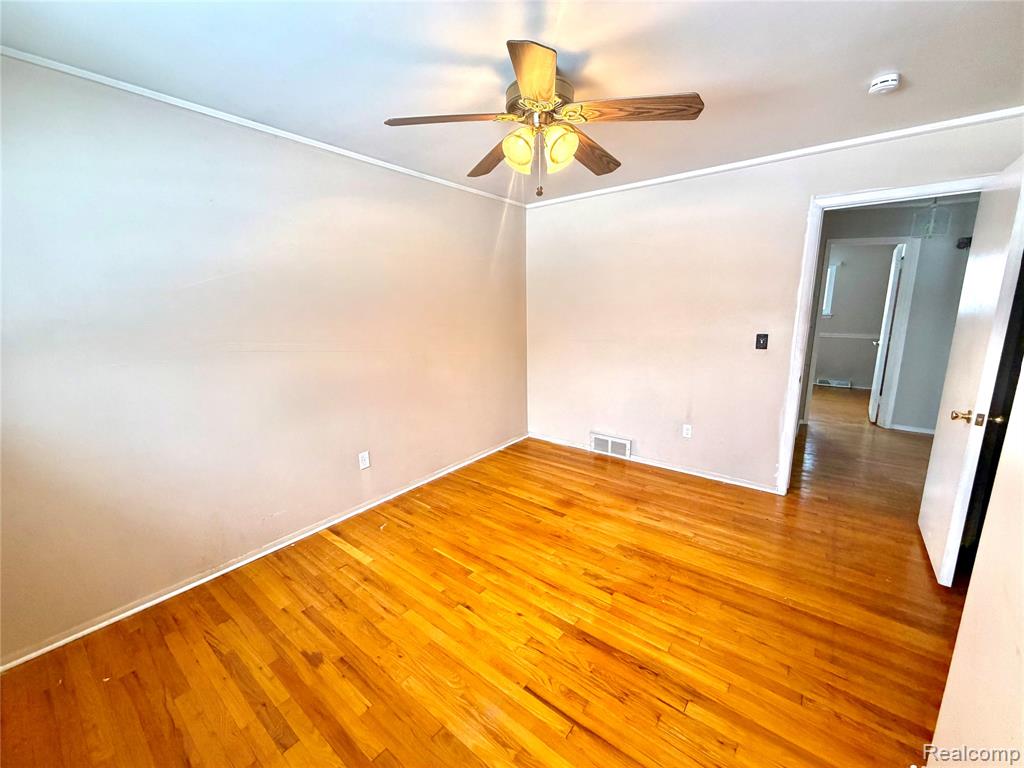 29265 Van Laan Drive, Warren, MI 48092 — Photo 8