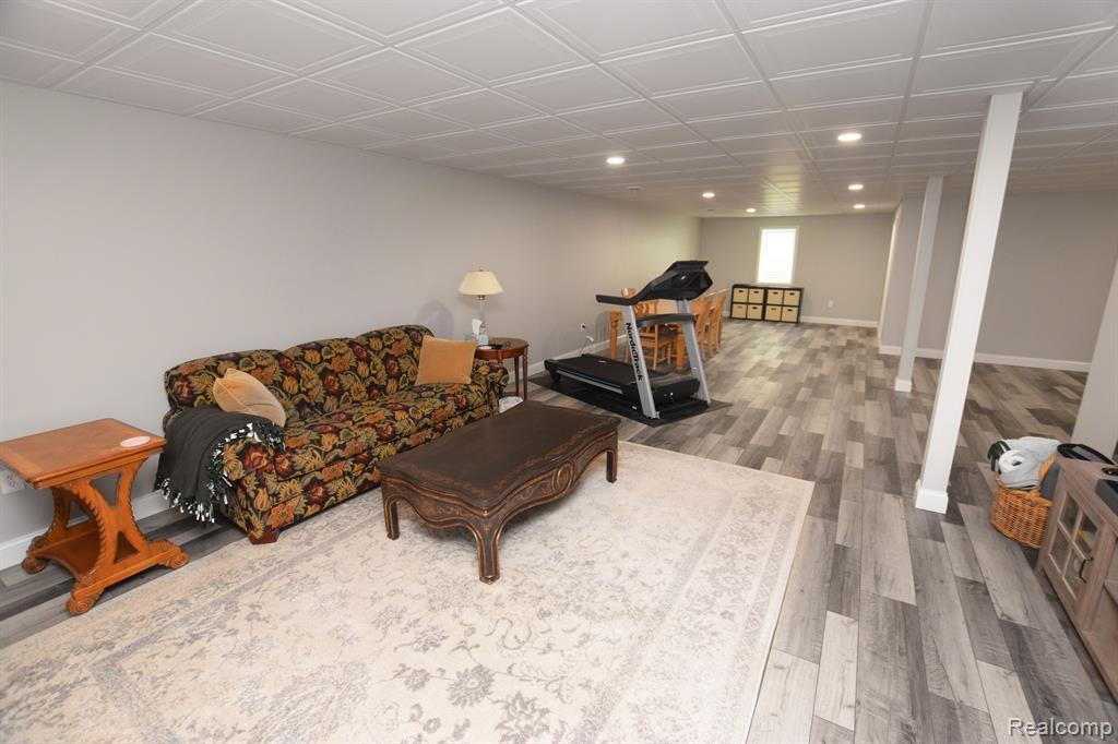 9466 HERITAGE, Goodrich Vlg, MI — Photo 16
