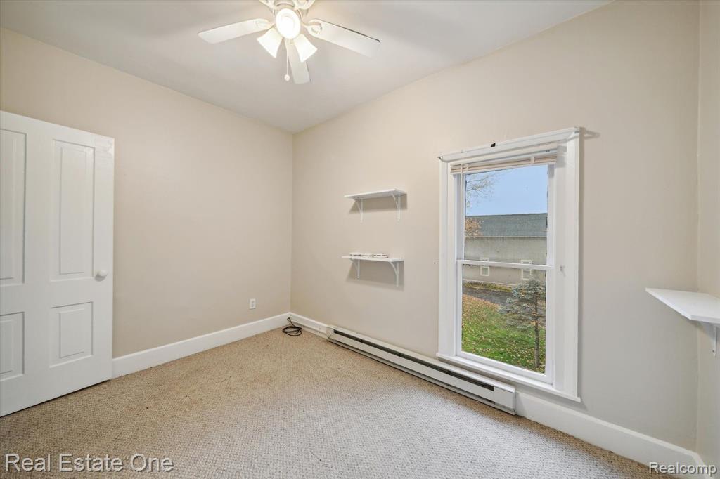 95 N WASHINGTON Street, Oxford, MI 48371 — Photo 33