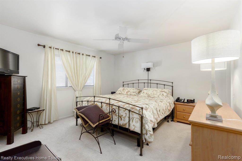 42509 ELDON Circle, Clinton Twp, MI 48038 — Photo 16