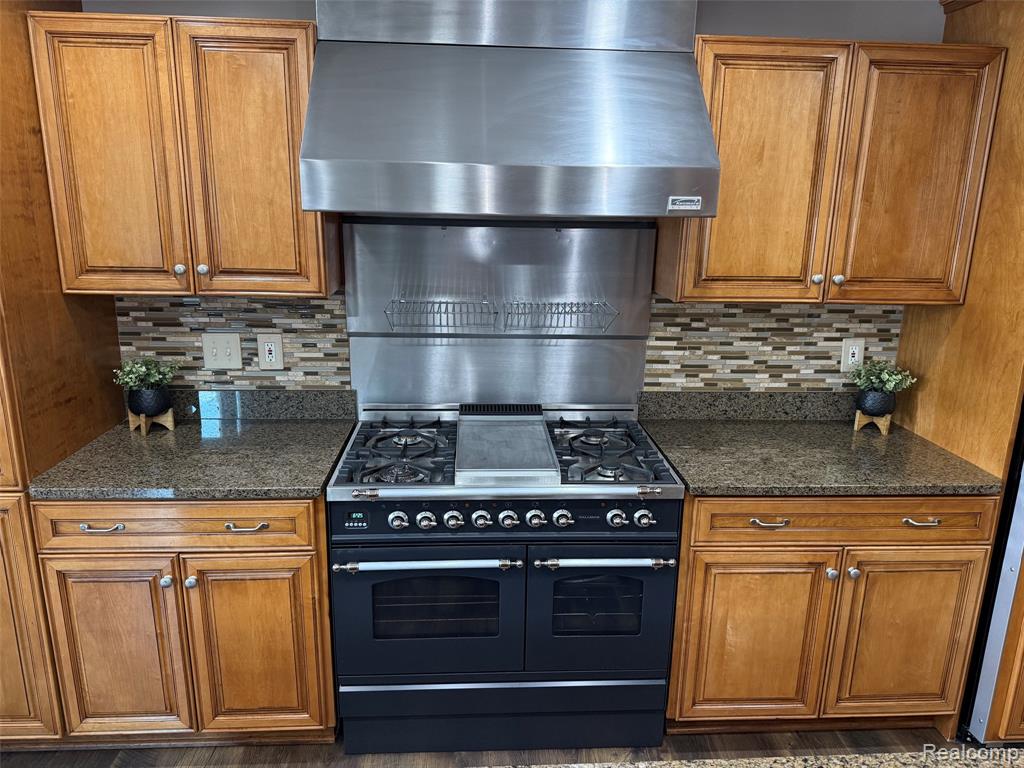 16118 Jeff Court, Grand Ledge, MI 48837 — Photo 17
