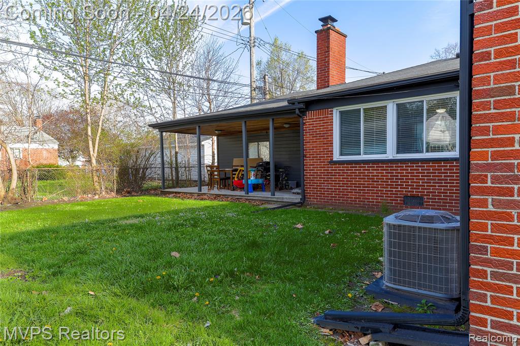 5217 Streefkerk Dr Drive, Warren, MI 48092 — Photo 3