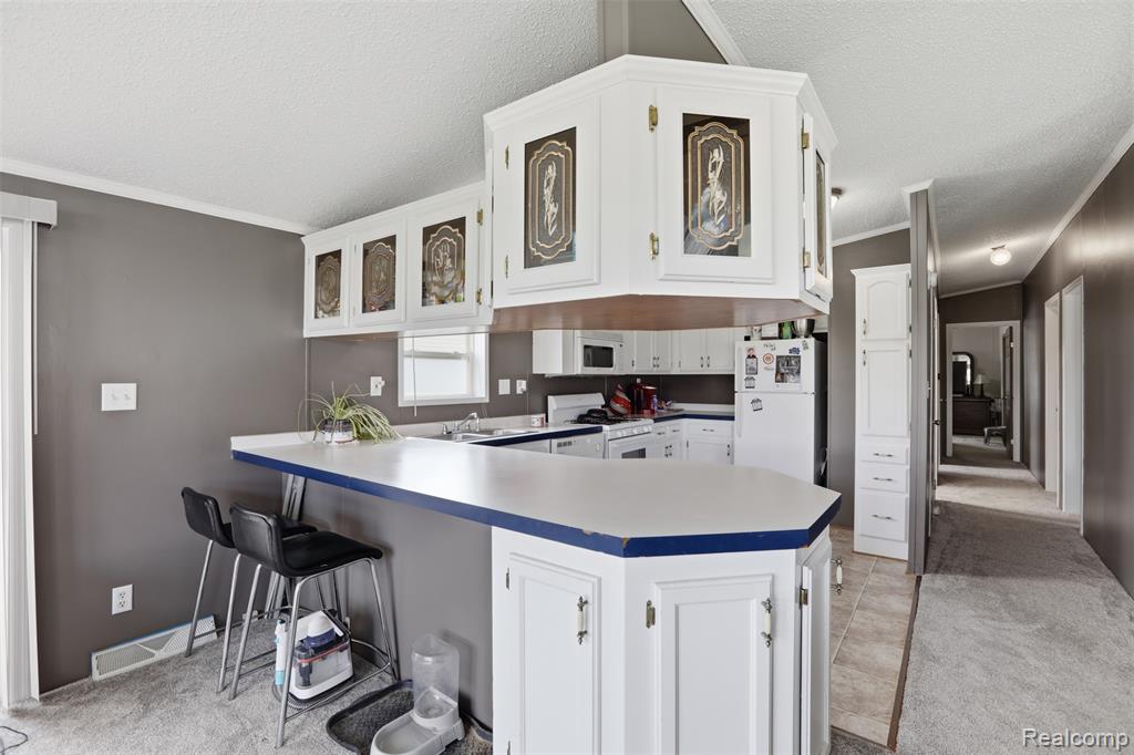 29220 Tanglewood, Flat Rock, MI 48134 — Photo 3