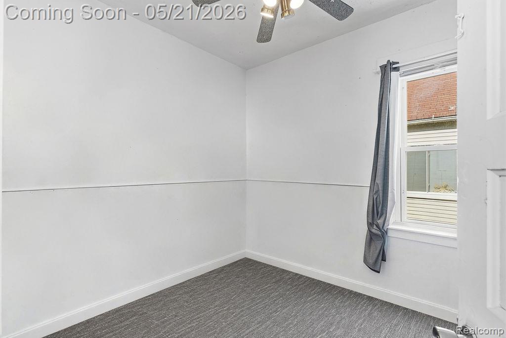 437 Poplar Street, Wyandotte, MI 48192 — Photo 12