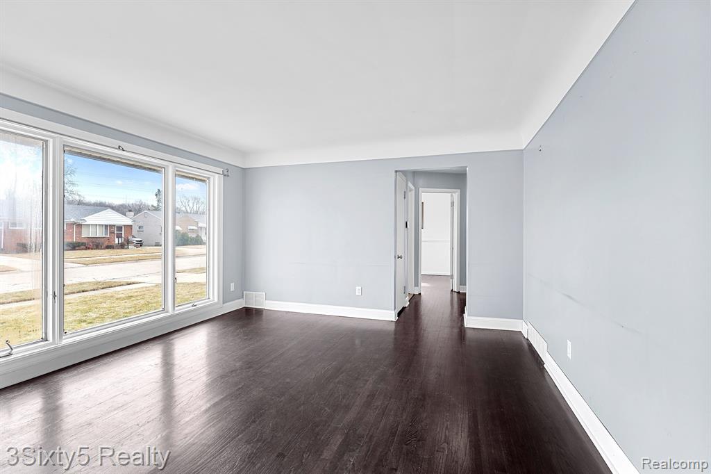 9914 FOX Avenue, Allen Park, MI 48101 — Photo 4