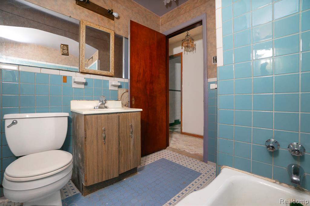 19126 STOTTER Street, Detroit, MI 48234 — Photo 8