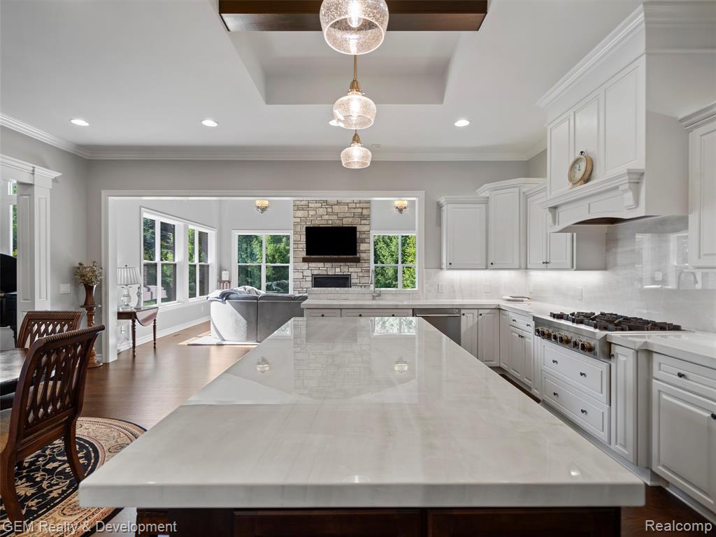 47545 Casa Loma Court, Northville, MI 48167 — Photo 11