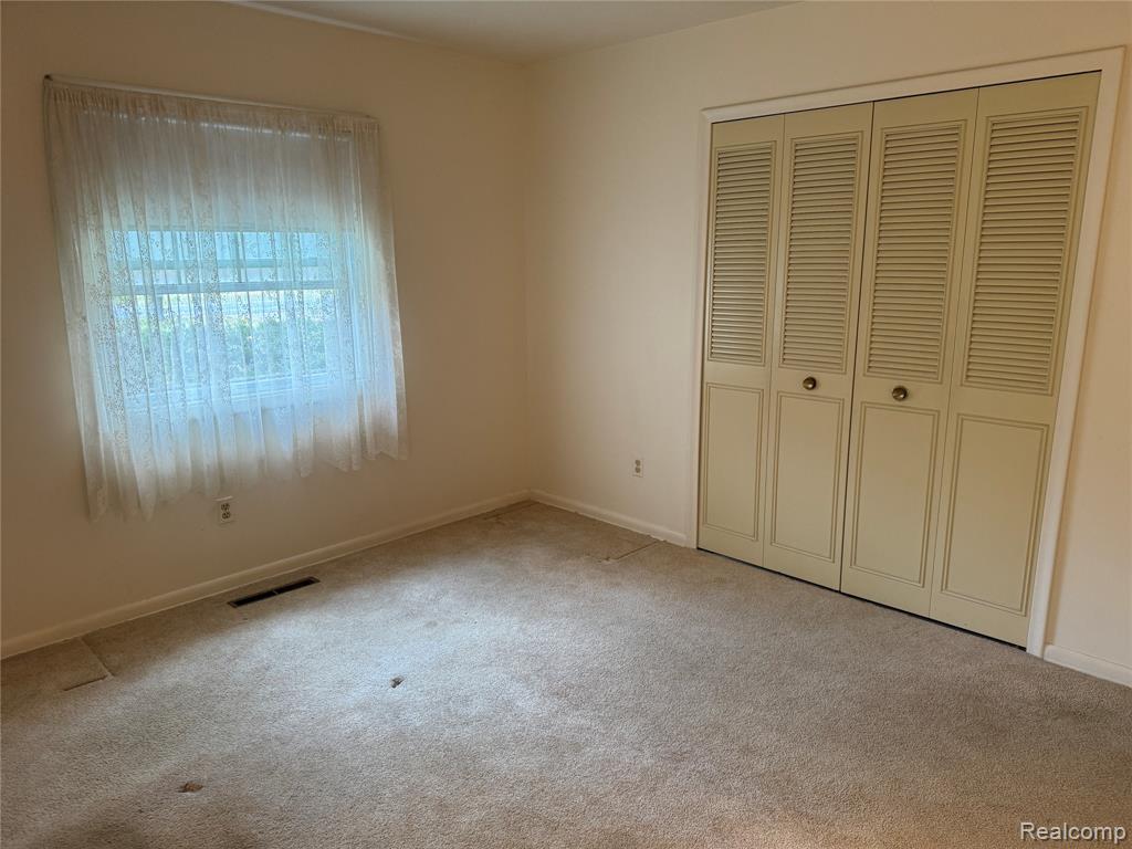 5374 Torrey Road, Flint, MI 48507 — Photo 18