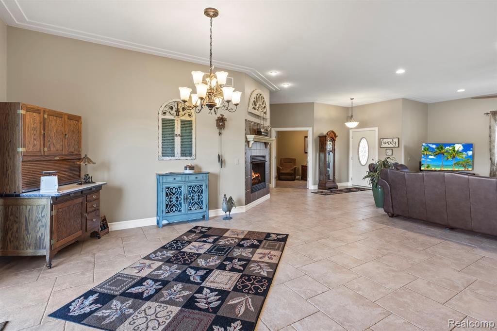 6225 Grand Blanc Road, Swartz Creek, MI 48473 — Photo 14