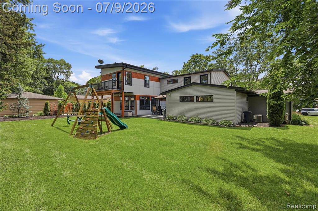423 S Cranbrook Cross Road, Bloomfield Hills, MI 48301 — Photo 45