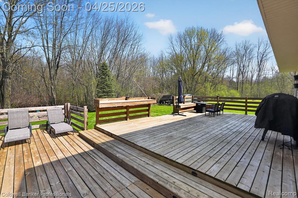 8303 Belle Bluff Drive, Grand Blanc, MI 48439 — Photo 44